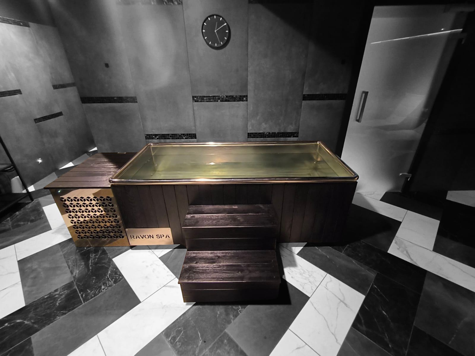 Ice Bath wanna do morsowania